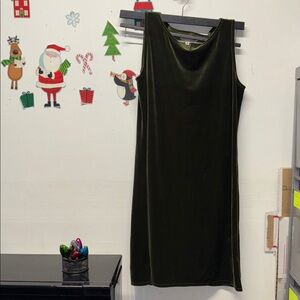 Uniform John Paul Richard, Olive Green Velvet Midi Dress, size M